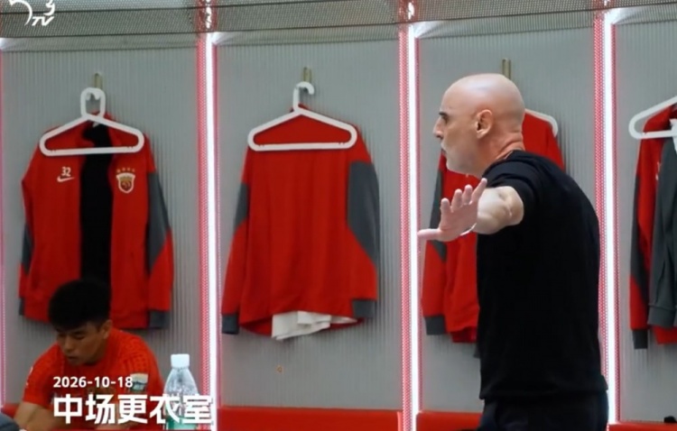 海港vs蓉城中场休息穆斯卡特喊话：对手就想保持比分让时间流逝